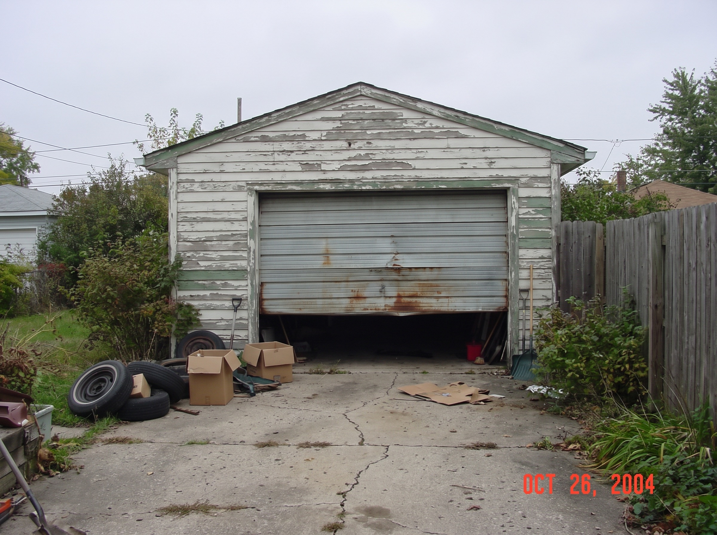 Old detached garage before conversion into an ADU